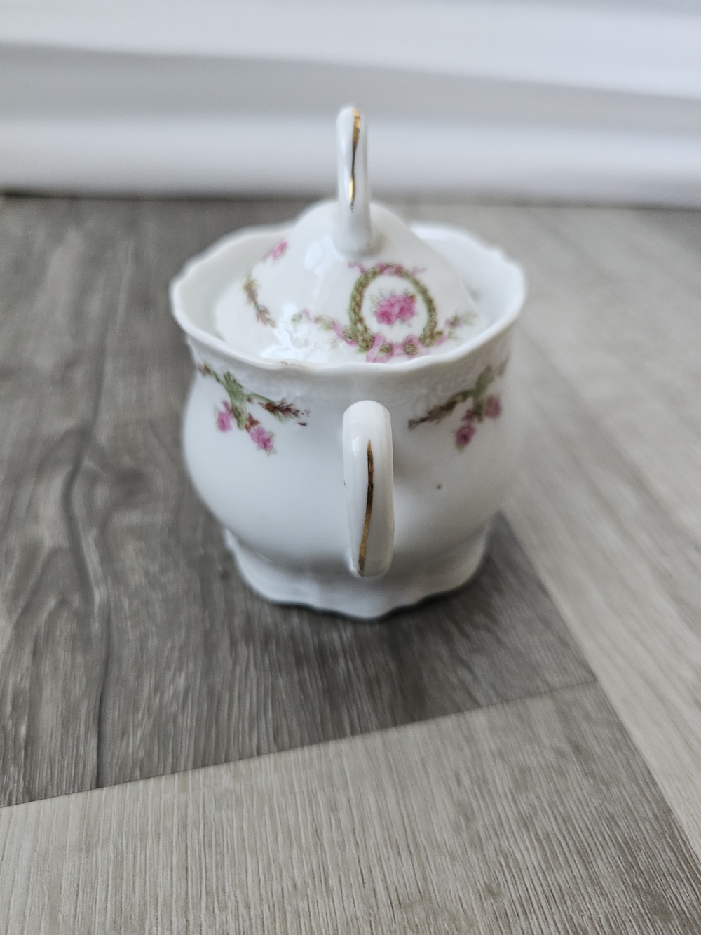 Porcelain Covered Sugar Bowl with Pink Rose Garland - Picture 11 of 16